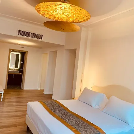Grand San Lorenzo 4* مانتوفا